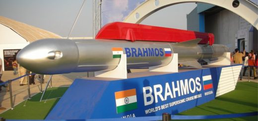 Naddźwiękowy pocisk manewrujący Brahmos. / Zdjęcie: Politexpert