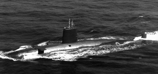 Szturmowy okręt podwodny typu Valiant o napędzie atomowym. / Zdjęcie: Marynarka Wojenna USA/commons.wikimedia.org