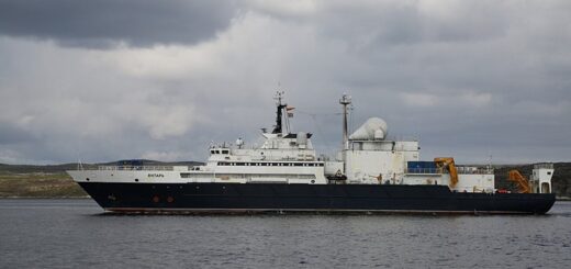 Rosyjski okręt szpiegowski Jantar. / Zdjęcie: fr.wikipedia.org/Andrey Luzik