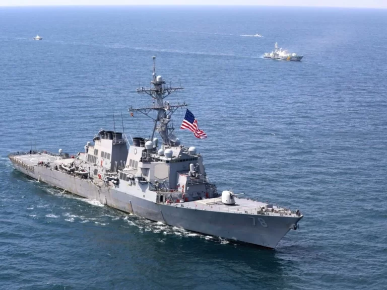 Niszczyciel rakietowy USS Porter (DDG 78) w regionie Morza Czarnego. / Zdjęcie: Petty Officer 2nd Class Damon Grosvenor/U.S. Navy/common.wikimedia.org