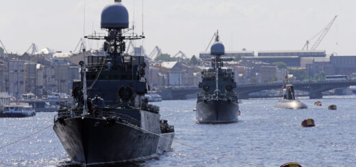 Rosyjskie okręty wojenne Floty Bałtyckiej. / Zdjęcie: PAP/EPA