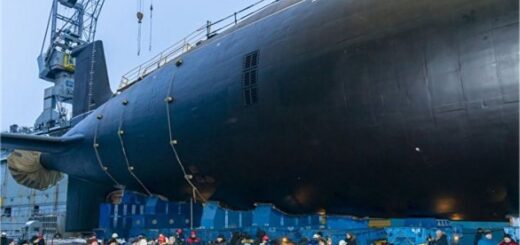 Rosyjski okręt podwodny projektu 885M Nowosybirsk. / Zdjęcie: Vpk